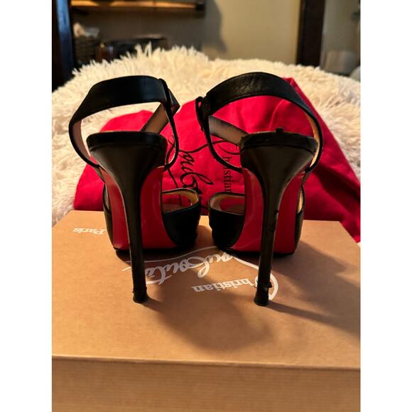 SOLD Christian Louboutin Viveka Leather Peep-Toe Pumps Size 7.5 - Picture 7 of 17
